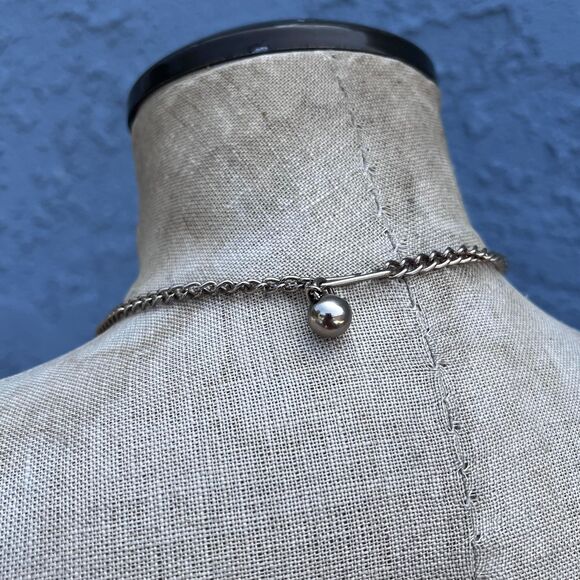 90s Floral Necklace Yellow Daisy Mod Jewelry - Picture 6 of 8